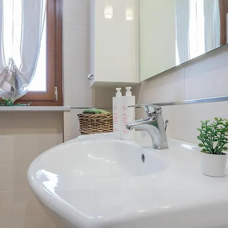 Ludo's House By Wonderful Italy شقة